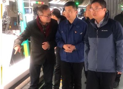 蘇州大學紡織與服裝工程學院黨委領(lǐng)導和專家教授蒞臨公司參觀指導