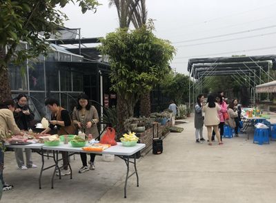 最是一年春好處，莫負春光燒野飯